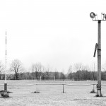 Nach-Spiel-Zeit I Intrepid 4x5, Rollei RPX25, Sportplatz, schwarzweiß, Nach-Spiel-Zeit